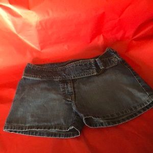 Ladies Jordache shorts dark blue wash